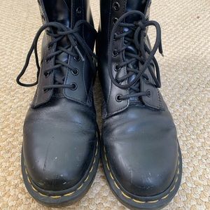Doc Martens women’s 9. Decent condition, broken in and very comfortable